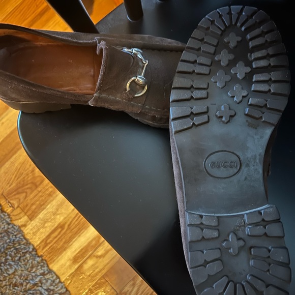 Gucci suede loafers in excellent condition. Hardly used, size 10. - Picture 5 of 6